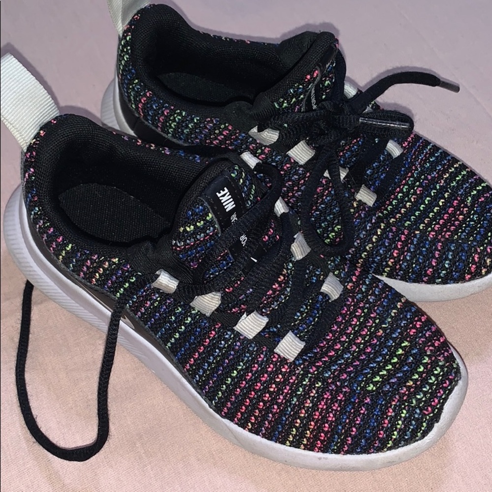 Nike Sneakers-Girl